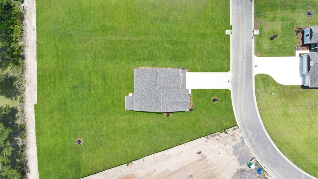 Exterior details and patio area of a home in Berkeley Bay, Ridgeville (Image 20).