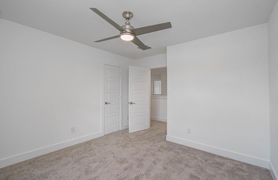 Spacious, unfurnished interior of a new home in , Houston (Image 37).