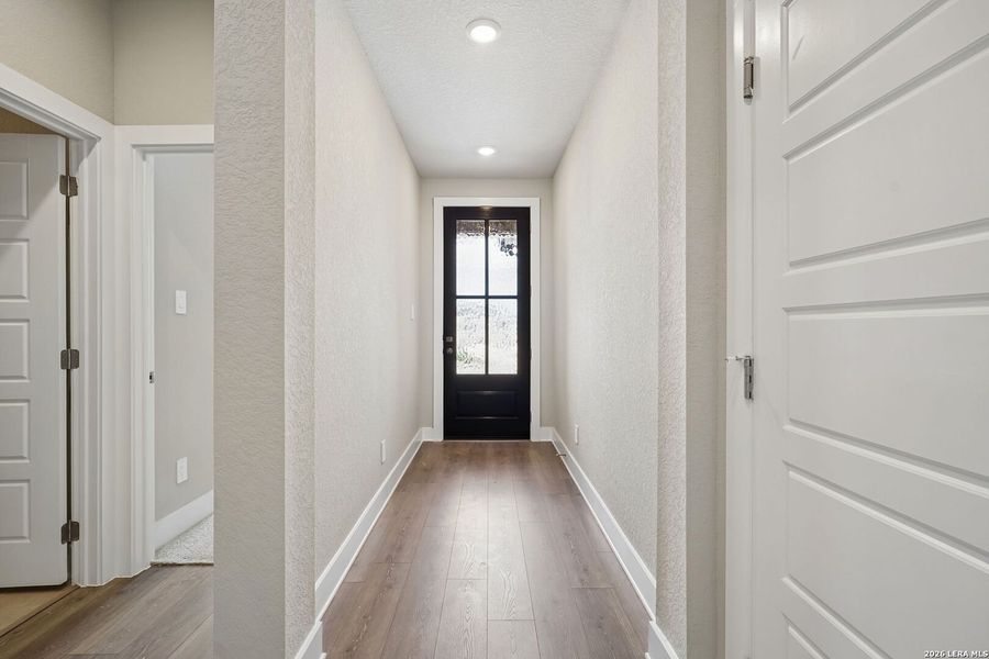 Spacious, unfurnished interior of a new home in Legendary Trails - Premier Series, Cibolo (Image 23). Spacious, unfurnished interior of a new home in Legendary Trails - Premier Series, Cibolo (Image 23).