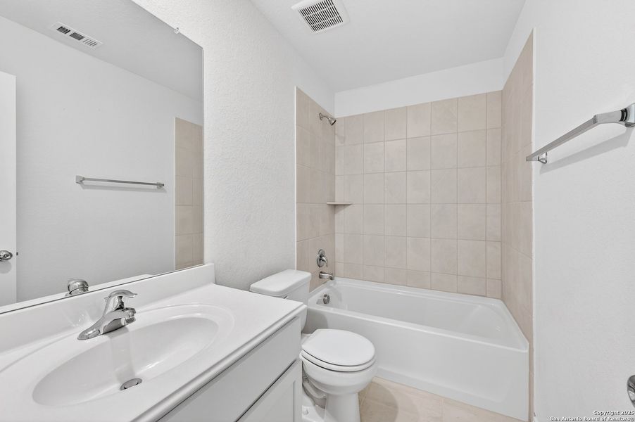 Furnished interior view inside a new home in Paloma Park, Converse (Image 11).