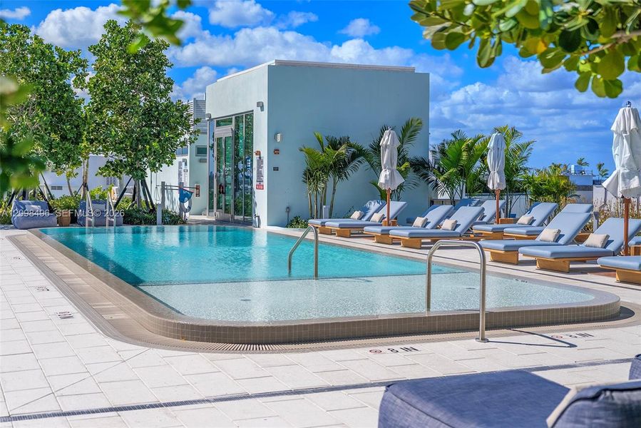 Community amenities in , Bay Harbor Islands (Image 9).