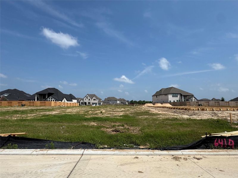 Site preparation for new homesites in Valencia, Manvel (Image 5).