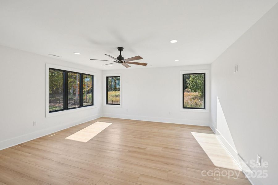 Spacious, unfurnished interior of a new home in , Mooresville (Image 19).