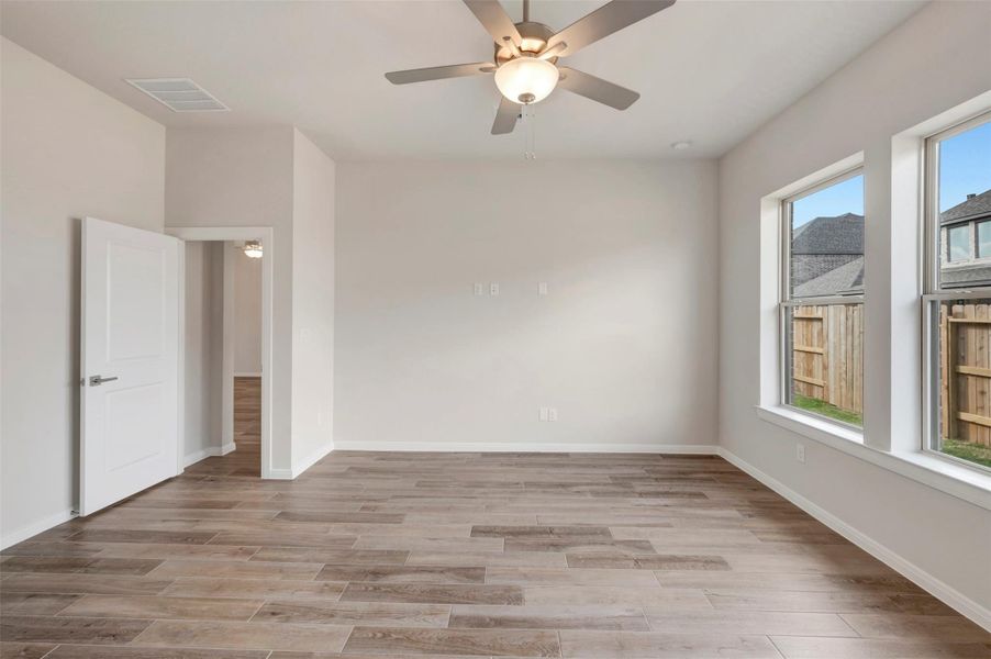 Spacious, unfurnished interior of a new home in Escondido 45’ Homesites, Magnolia (Image 33).