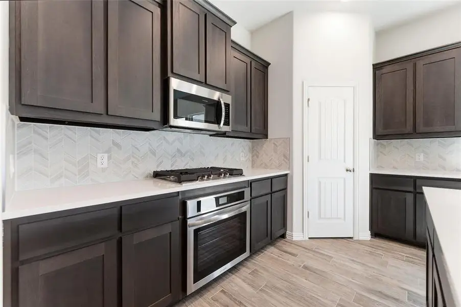 Furnished interior view inside a new home in Northstar, Haslet (Image 9).