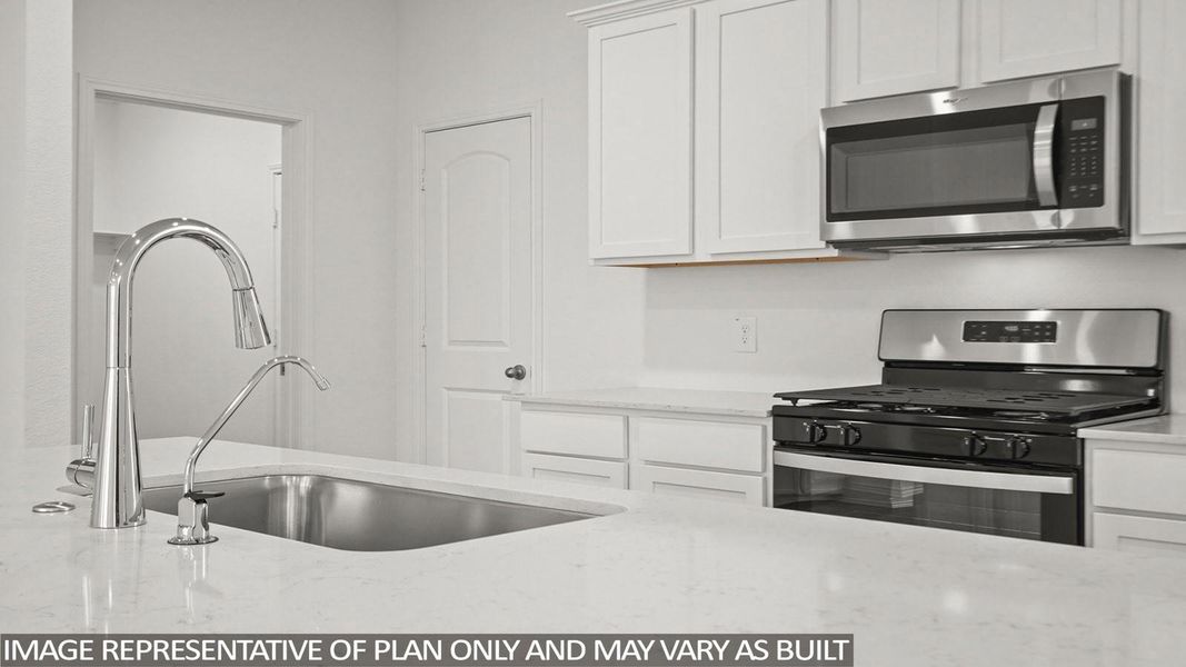 Image 17 of a home in Cypress Green.