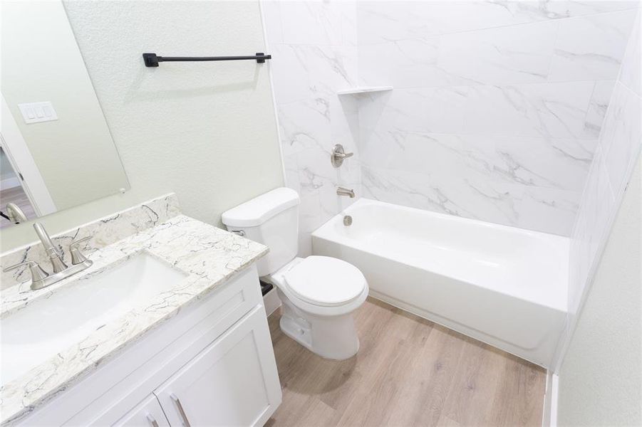 Furnished interior view inside a new home in , Fort Worth (Image 9).