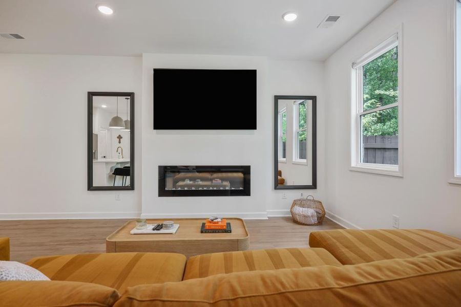 Furnished interior view inside a new home in , Kennesaw (Image 9).