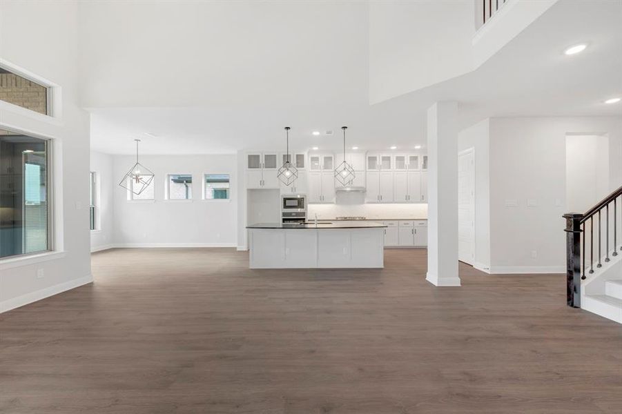 Spacious, unfurnished interior of a new home in The Ridge at Northlake, Northlake (Image 26).