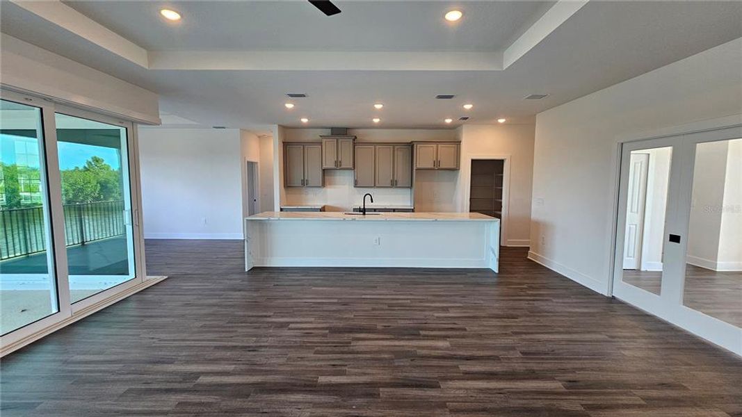 Spacious, unfurnished interior of a new home in , Port Charlotte (Image 26).