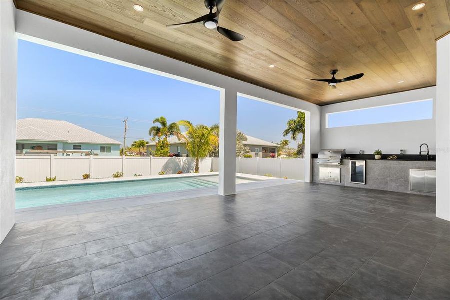 Exterior details and patio area of a home in , Cape Coral (Image 28).
