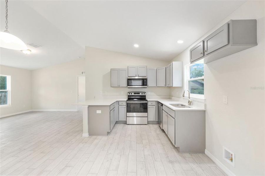 Furnished interior view inside a new home in , Ocala (Image 9).