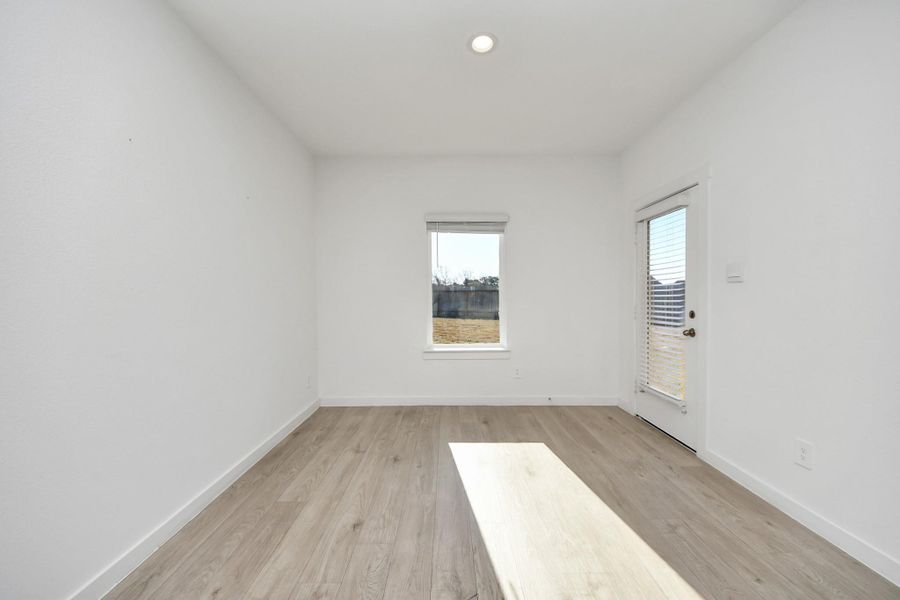 Spacious, unfurnished interior of a new home in Tamarron, Katy (Image 22). Spacious, unfurnished interior of a new home in Tamarron, Katy (Image 22).