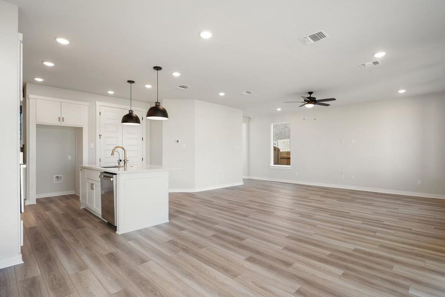 Spacious, unfurnished interior of a new home in Flora, Hutto (Image 26).