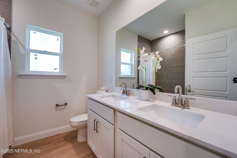 Furnished interior view inside a new home in , Jacksonville (Image 29).