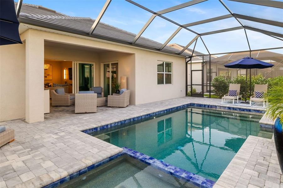Exterior details and patio area of a home in , Lakewood Ranch (Image 33).