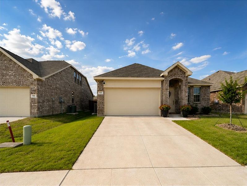 Front exterior of a new home in Bridgewater, Princeton, TX, highlighting curb appeal (Image 22). Front exterior of a new home in Bridgewater, Princeton, TX, highlighting curb appeal (Image 22).