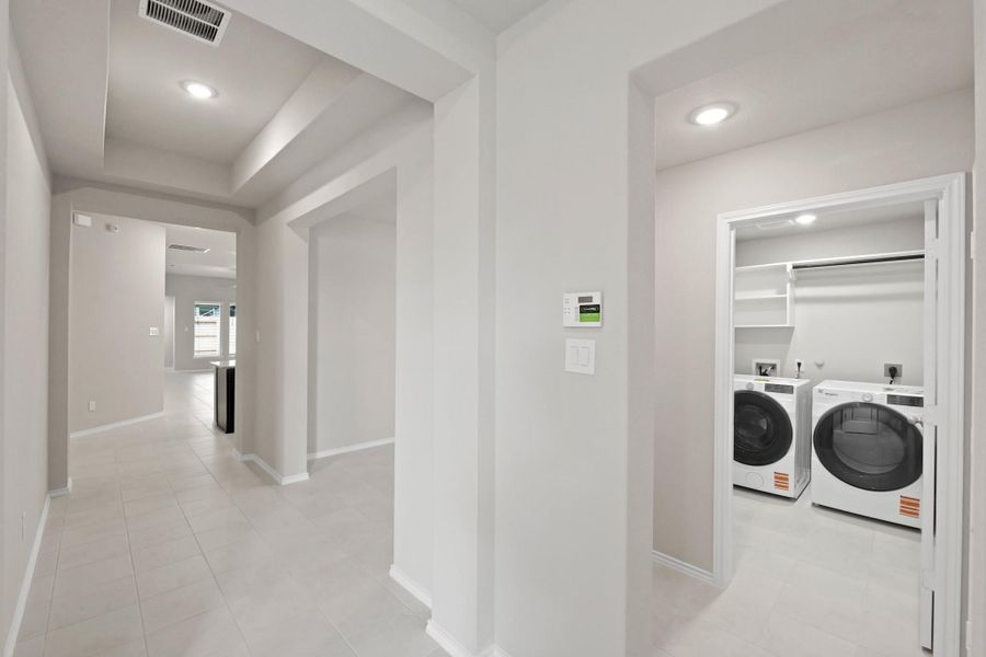 Spacious, unfurnished interior of a new home in The Trails, New Caney (Image 15). Spacious, unfurnished interior of a new home in The Trails, New Caney (Image 15).