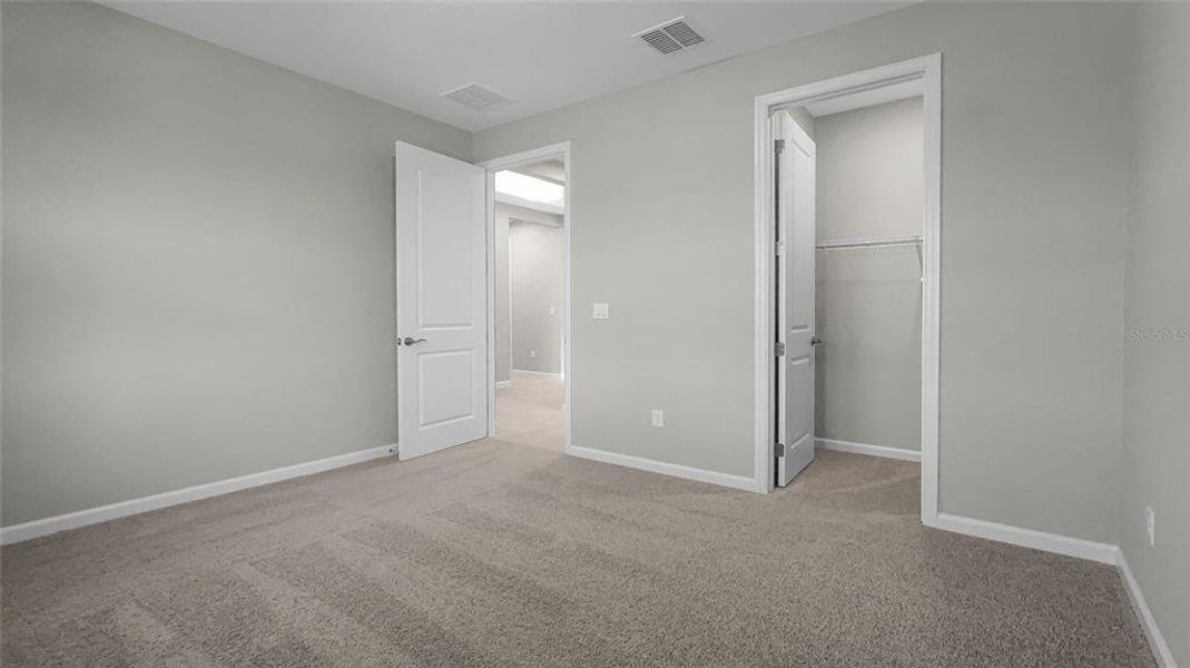 Spacious, unfurnished interior of a new home in Cresswind at Hammock Oaks, Lady Lake (Image 26). Spacious, unfurnished interior of a new home in Cresswind at Hammock Oaks, Lady Lake (Image 26).