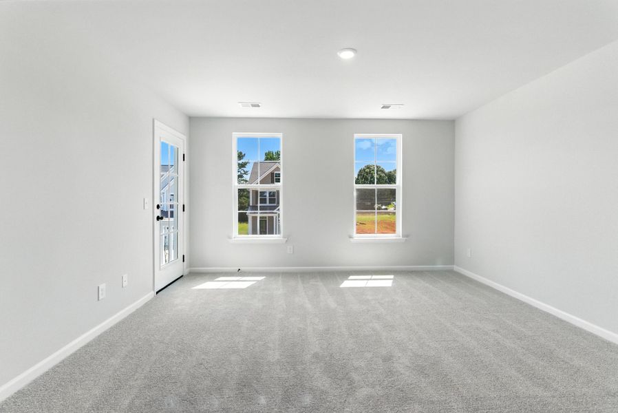 Spacious, unfurnished interior of a new home in , Summerville (Image 36).