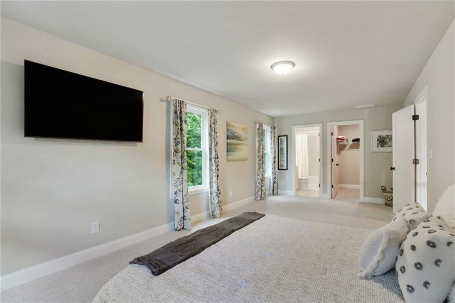 Furnished interior view inside a new home in , Roswell (Image 24).