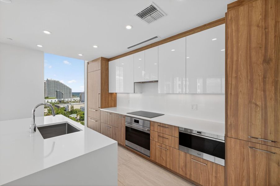 Furnished interior view inside a new home in , Fort Lauderdale (Image 15). Furnished interior view inside a new home in , Fort Lauderdale (Image 15).