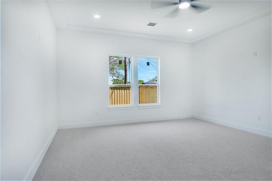 Spacious, unfurnished interior of a new home in , Fort Worth (Image 26).