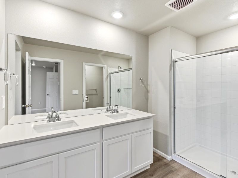 Furnished interior view inside a new home in Horizon Uptown: The Meadow Collection, Aurora (Image 5). Furnished interior view inside a new home in Horizon Uptown: The Meadow Collection, Aurora (Image 5).