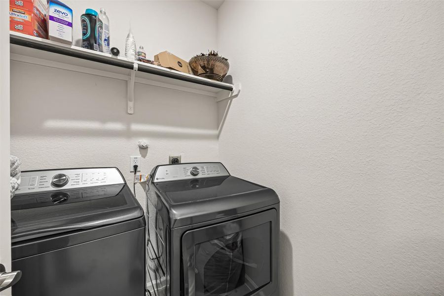 Close-up of interior finishes inside a home in Audubon, Magnolia (Image 19).