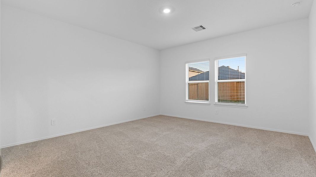 Spacious, unfurnished interior of a new home in Tamarron, Fulshear (Image 24).