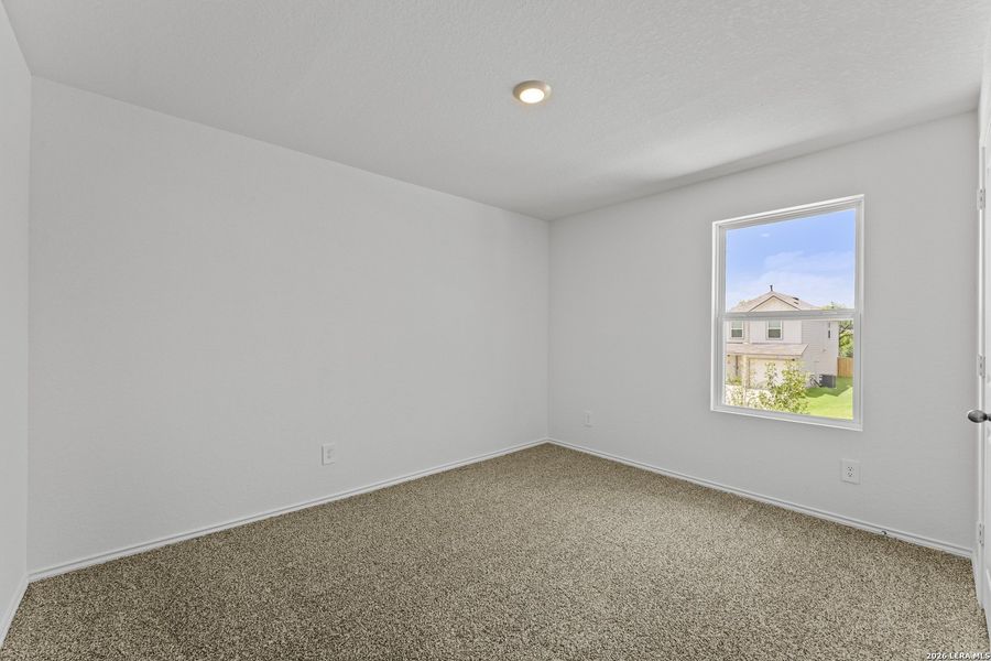 Spacious, unfurnished interior of a new home in Blue Ridge Ranch, San Antonio (Image 25). Spacious, unfurnished interior of a new home in Blue Ridge Ranch, San Antonio (Image 25).