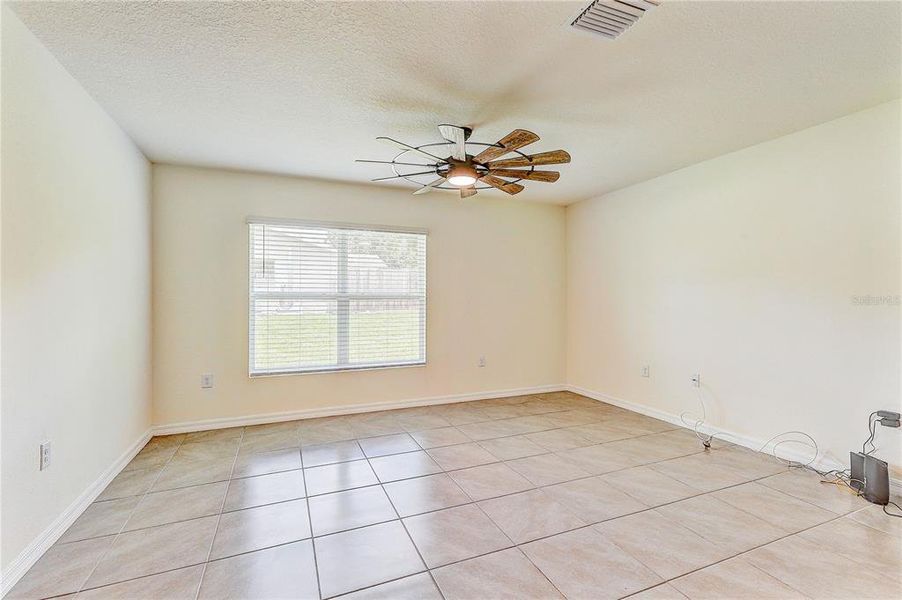 Spacious, unfurnished interior of a new home in , Spring Hill (Image 42).