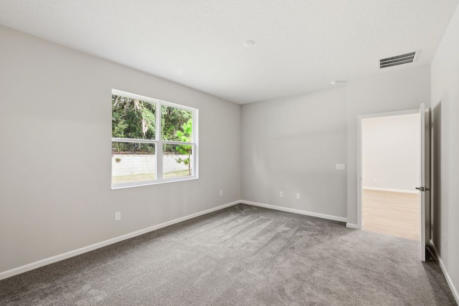 Spacious, unfurnished interior of a new home in Summerbrooke, Mount Dora (Image 12).