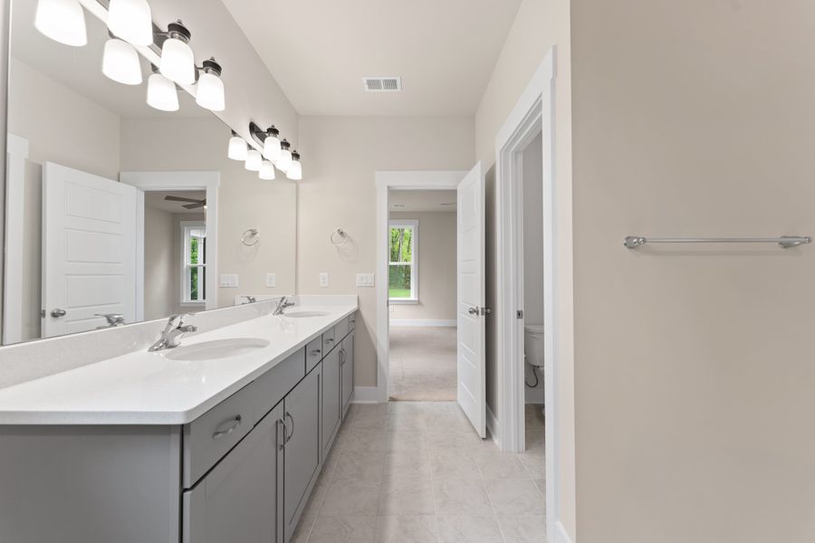 Bennet Master Bathroom