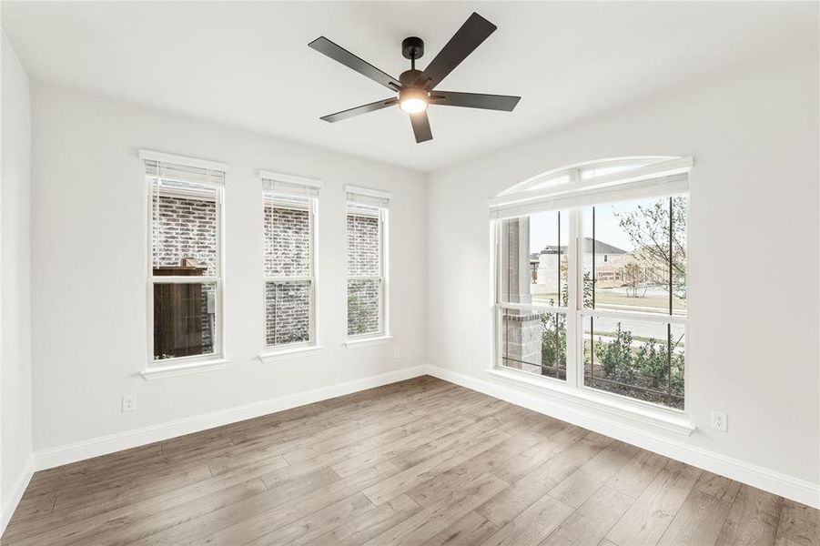 Spacious, unfurnished interior of a new home in Waterscape Classic 50s, Royse City (Image 17). Spacious, unfurnished interior of a new home in Waterscape Classic 50s, Royse City (Image 17).