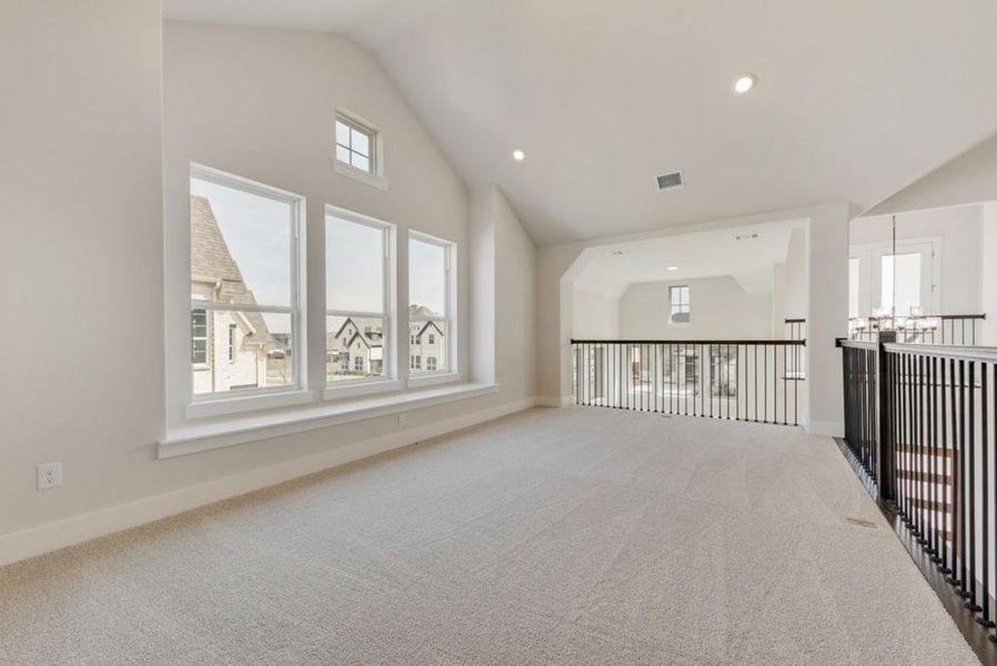 Spacious, unfurnished interior of a new home in Somerset Park, Rockwall (Image 34). Spacious, unfurnished interior of a new home in Somerset Park, Rockwall (Image 34).
