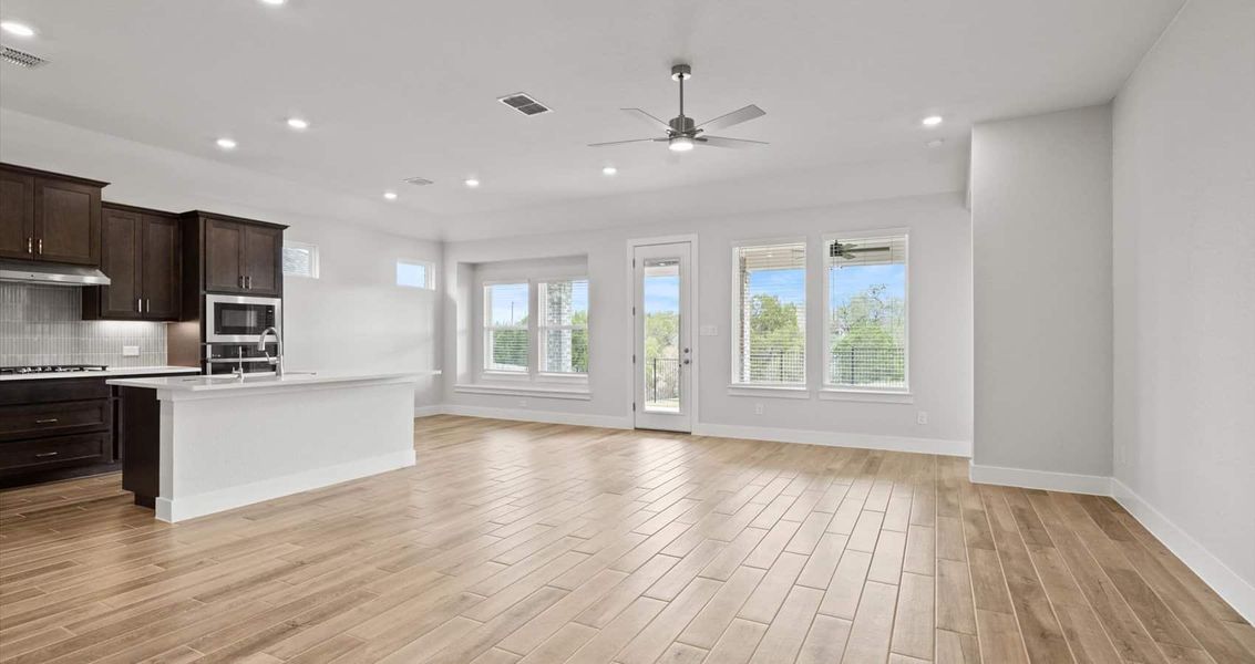Representative unfurnished interior of a home built from the Aspen by Chesmar Homes in Village at Three Oaks, Seguin (Image 7).