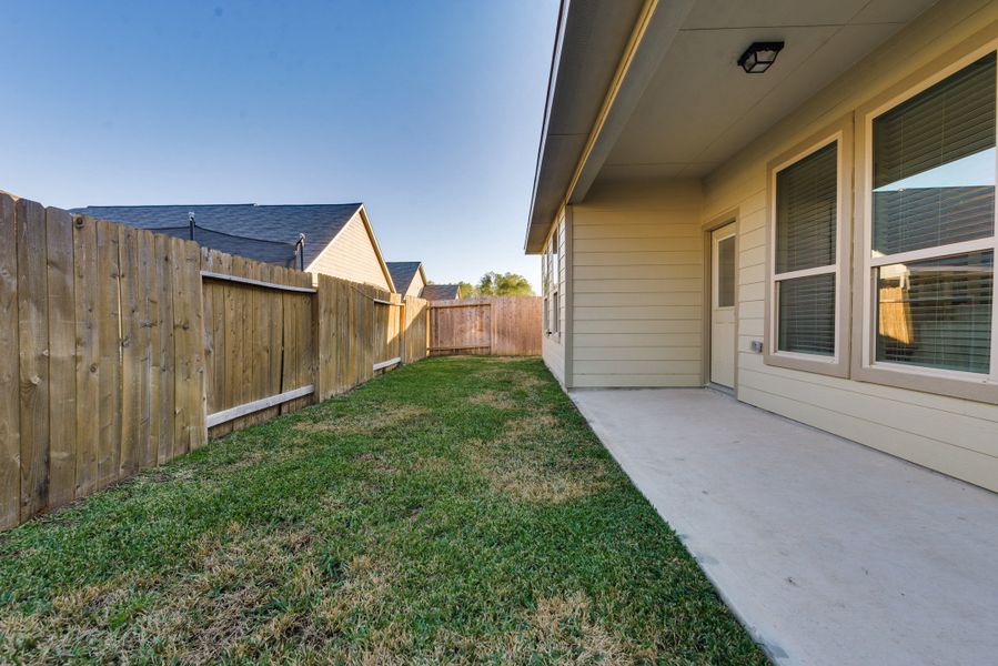 Representative exterior details of a home built from the Floor Plan 1759 by Colina Homes in Grand Magnolia, Magnolia (Image 22). Representative exterior details of a home built from the Floor Plan 1759 by Colina Homes in Grand Magnolia, Magnolia (Image 22).