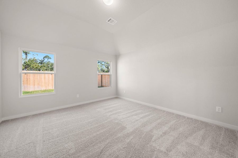 Spacious, unfurnished interior of a new home in Cypresswood Landing, Humble (Image 12).