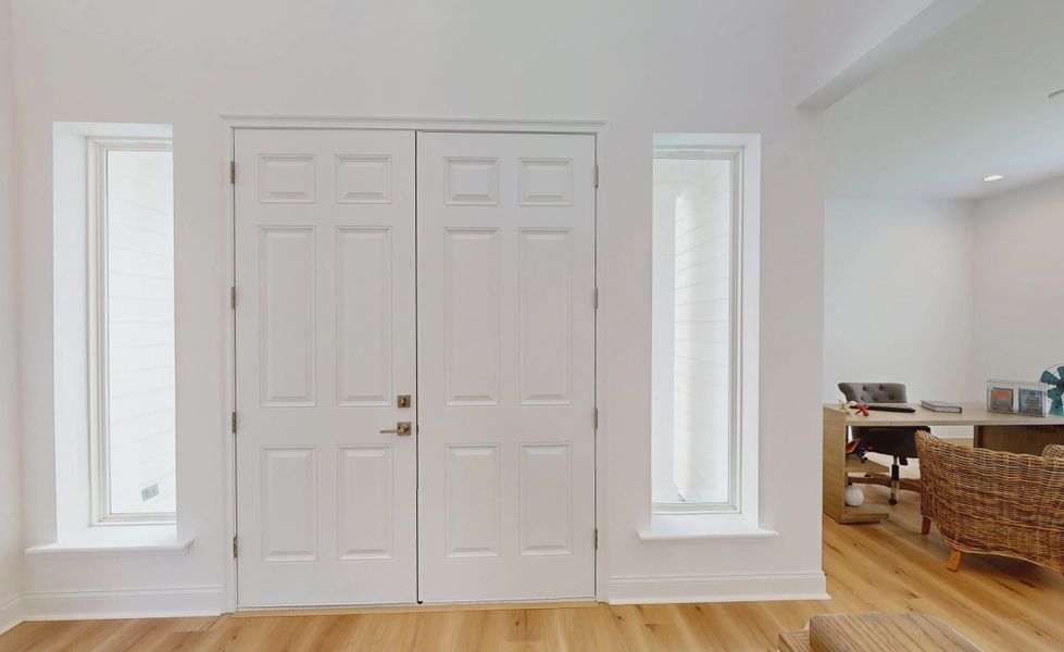 Image 33 of a home in Oakmont.