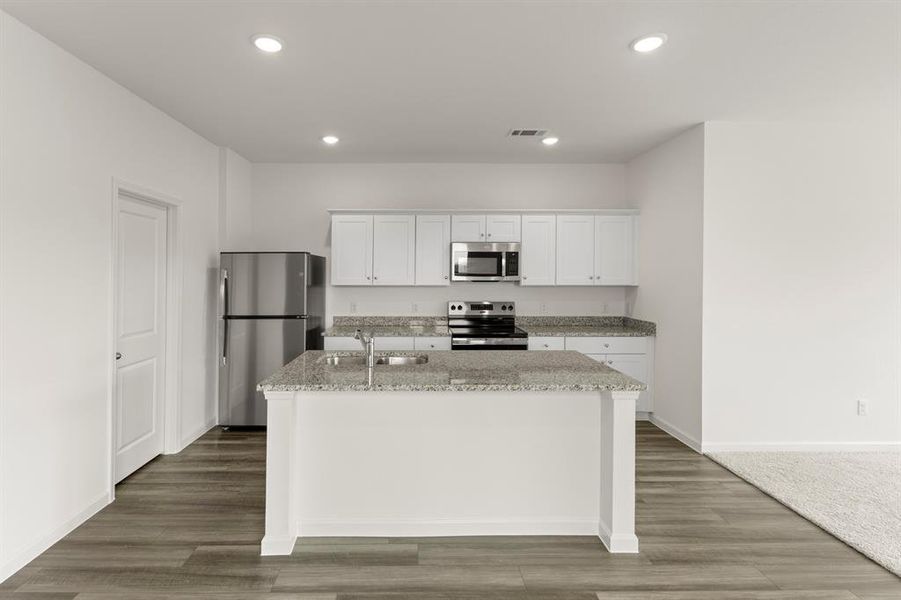 11. 14204 Coness - Kitchen