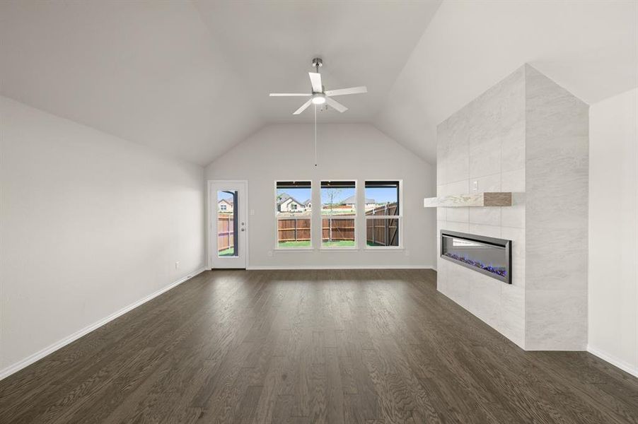 2845 Holstein- Living Room-3