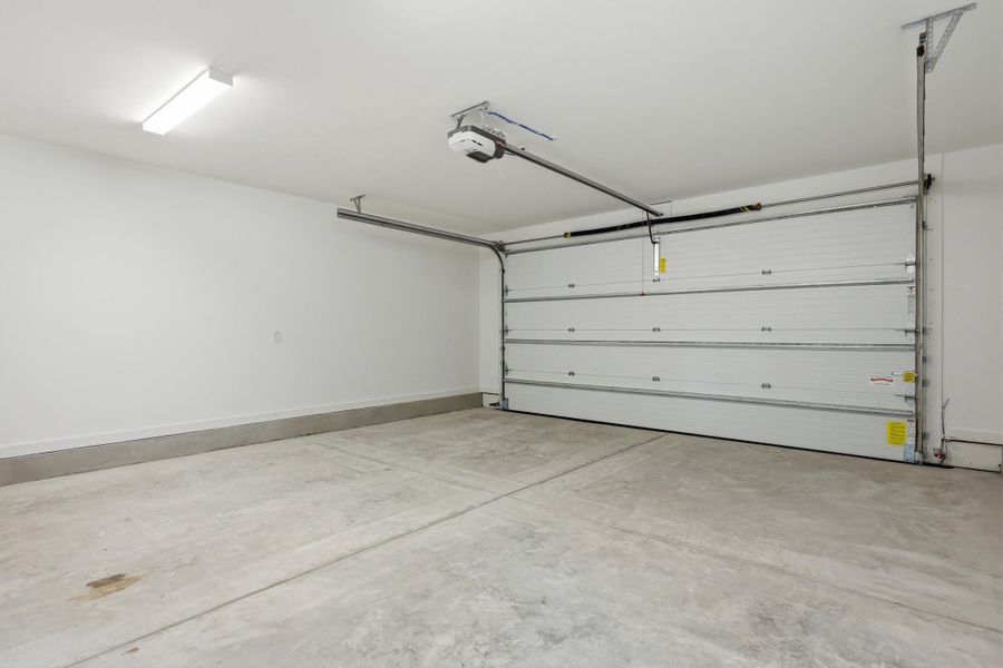 Spacious, unfurnished interior of a new home in , Mount Pleasant (Image 19).