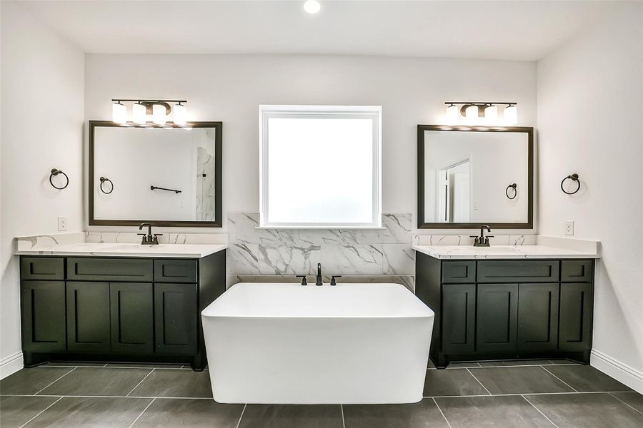 Furnished interior view inside a new home in Sienna 40', Missouri City (Image 13). Furnished interior view inside a new home in Sienna 40', Missouri City (Image 13).