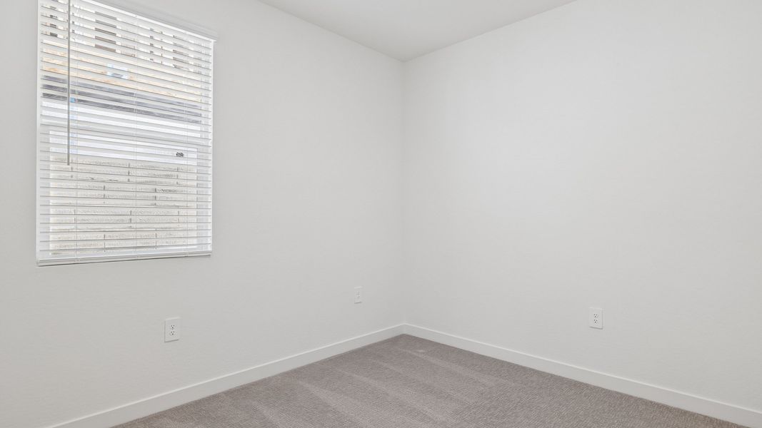 Spacious, unfurnished interior of a new home in The Ridge at Stone Butte, Phoenix (Image 15).