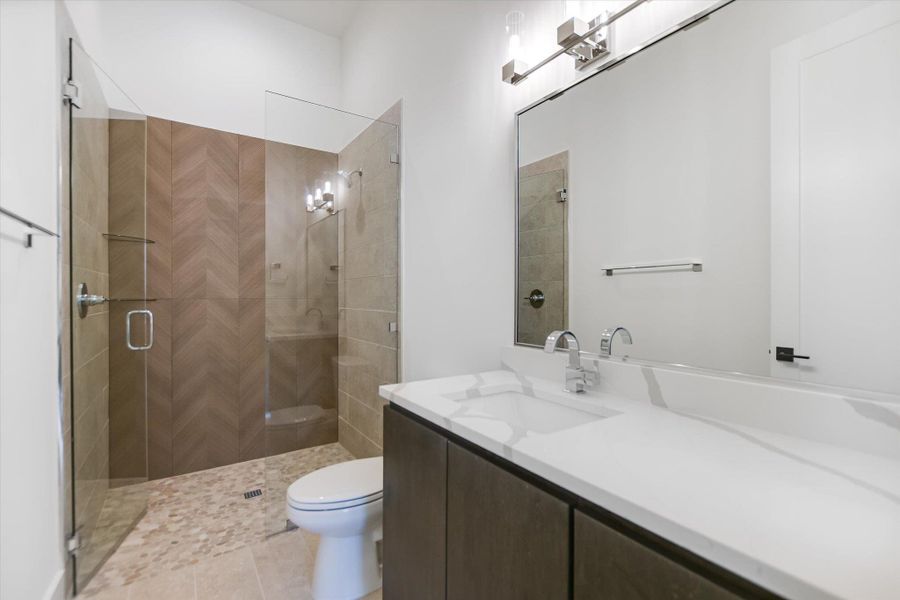 Furnished interior view inside a new home in , Horseshoe Bay (Image 8).