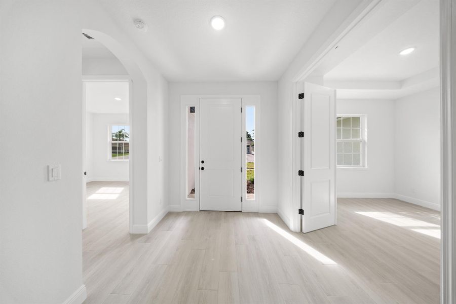 Spacious, unfurnished interior of a new home in , Port St. Lucie (Image 30). Spacious, unfurnished interior of a new home in , Port St. Lucie (Image 30).