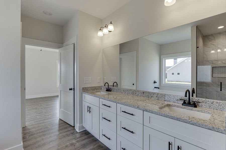 Furnished interior view inside a new home in , Hartwell (Image 10).