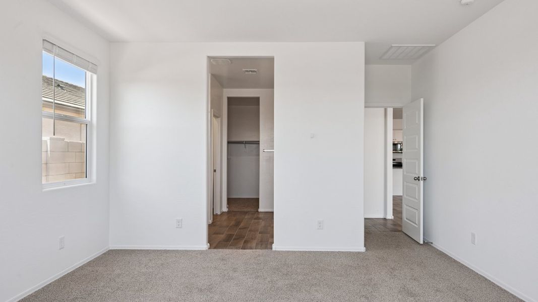 Spacious, unfurnished interior of a new home in Moonlight, Maricopa (Image 17).