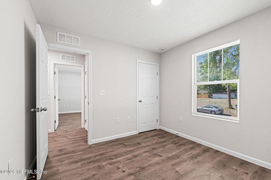 Spacious, unfurnished interior of a new home in , Jacksonville (Image 22).